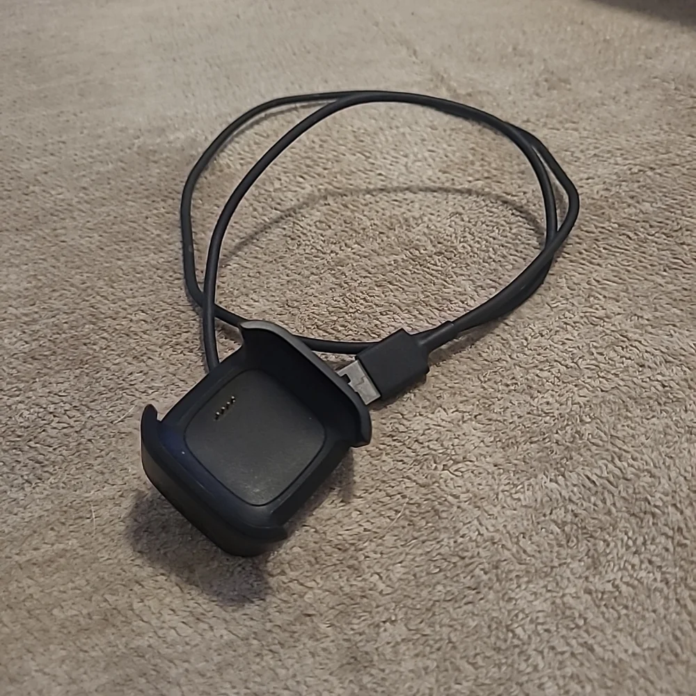 Smartwatch Charging Dock - Black For Fitbit Versa